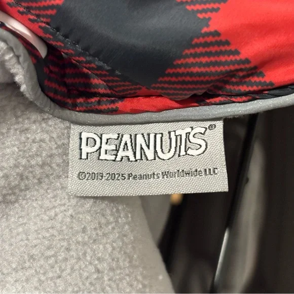 NWT Snoopy and Woodstock Peanuts Winter Coat for Dog Size MEDIUM NEW - Picture 8 of 12